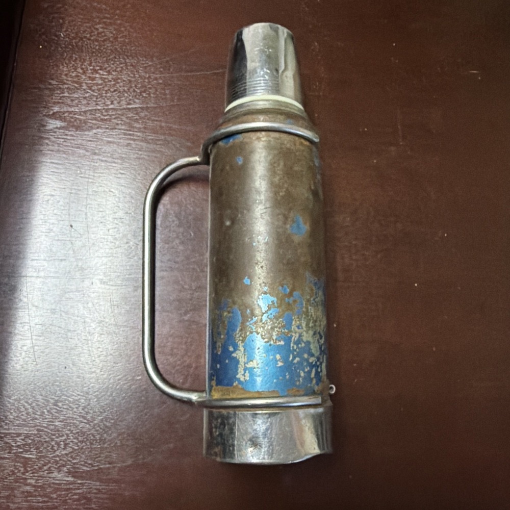 Vintage USA Made Aladdin Stanley Thermos # 100 Cup #11 Stopper. A-944B  Quart